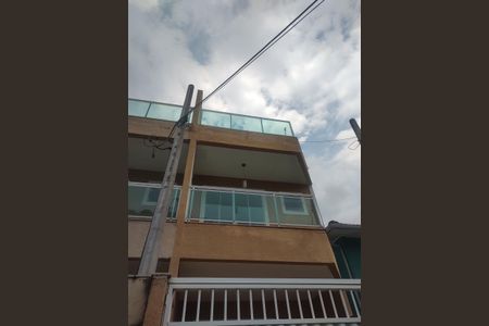 Casa de condomínio à venda com 230m², 3 quartos e 1 vagaFachada