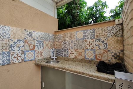 Casa de condomínio à venda com 230m², 3 quartos e 1 vaga Casa de condomínio à venda com 230m², 3 quartos e 1 vagaChurrasqueira