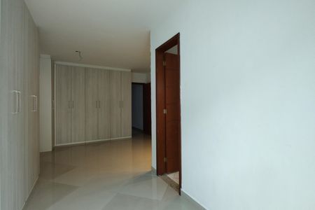 Casa de condomínio à venda com 230m², 3 quartos e 1 vaga Casa de condomínio à venda com 230m², 3 quartos e 1 vagaSuíte 2