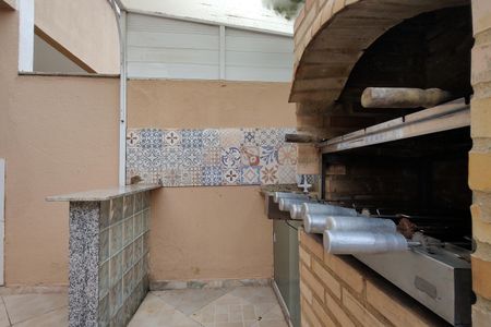 Casa de condomínio à venda com 230m², 3 quartos e 1 vaga Casa de condomínio à venda com 230m², 3 quartos e 1 vagaChurrasqueira