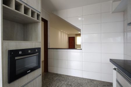 Casa de condomínio à venda com 230m², 3 quartos e 1 vaga Casa de condomínio à venda com 230m², 3 quartos e 1 vagaCozinha