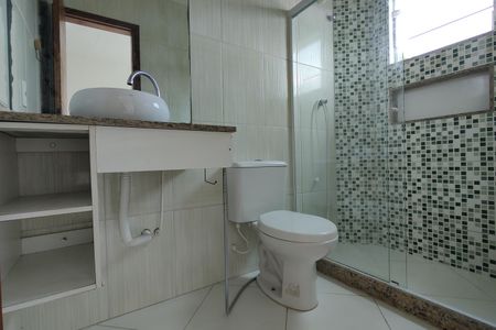 Casa de condomínio à venda com 230m², 3 quartos e 1 vaga Casa de condomínio à venda com 230m², 3 quartos e 1 vagaBanheiro da Suíte 3