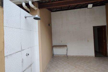 Casa de condomínio à venda com 230m², 3 quartos e 1 vaga Casa de condomínio à venda com 230m², 3 quartos e 1 vagaTerraço