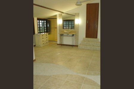 Casa à venda com 5 quartos, 210m² em Vargem Pequena, Rio de Janeiro