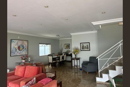 Casa à venda com 5 quartos, 435m² em Barra da Tijuca, Rio de Janeiro