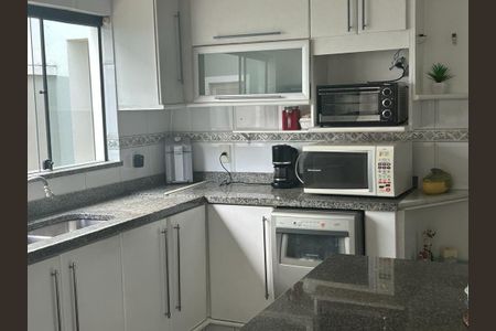 Casa à venda com 5 quartos, 435m² em Barra da Tijuca, Rio de Janeiro