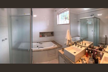 Casa à venda com 3 quartos, 240m² em Vargem Pequena, Rio de Janeiro