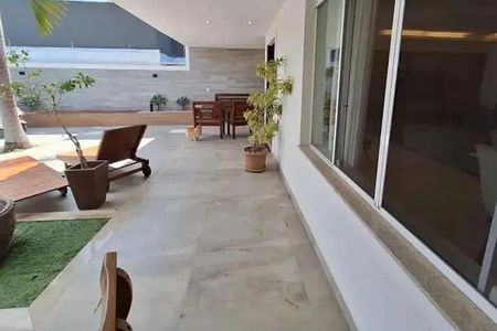 Casa à venda com 5 quartos, 280m² em Recreio dos Bandeirantes, Rio de Janeiro