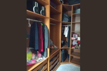 Casa à venda com 4 quartos, 240m² em Vargem Pequena, Rio de Janeiro