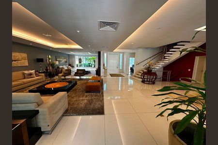 Casa à venda com 4 quartos, 800m² em Barra da Tijuca, Rio de Janeiro