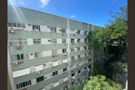 Apartamento à venda com 75m², 2 quartos e sem vaga