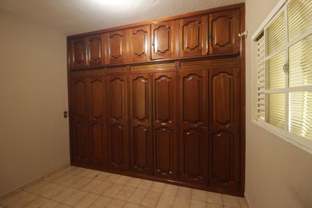 Casa à venda com 104m², 2 quartos e 3 vagasQuarto