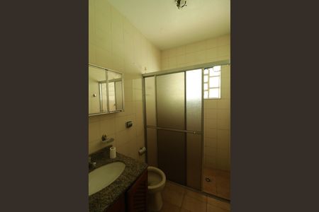 Casa à venda com 104m², 2 quartos e 3 vagasBanheiro