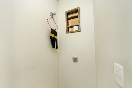 Casa à venda com 230m², 4 quartos e 4 vagasLavabo 1