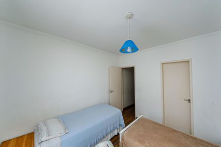 Casa à venda com 230m², 4 quartos e 4 vagasSuíte 2