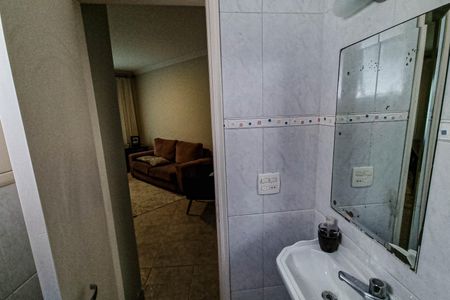 Casa à venda com 230m², 4 quartos e 4 vagasLavabo 3