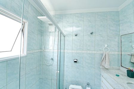 Casa à venda com 230m², 4 quartos e 4 vagasBanheiro Suíte