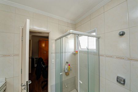 Casa à venda com 230m², 4 quartos e 4 vagasBanheiro Suíte 2