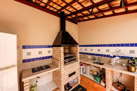 Casa à venda com 230m², 4 quartos e 4 vagasÁrea gourmet