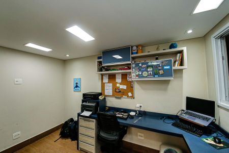 Casa à venda com 230m², 4 quartos e 4 vagasQuarto