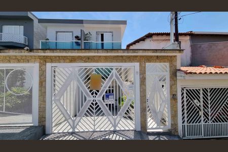 Casa à venda com 230m², 4 quartos e 4 vagasFachada