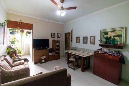 Apartamento à venda com 109m², 2 quartos e 1 vagaSala