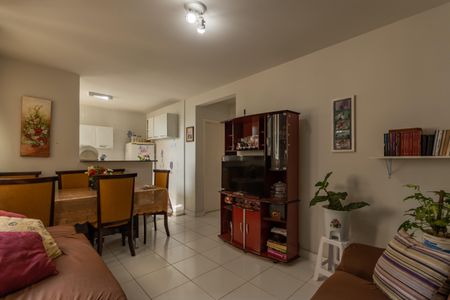 Sala de apartamento à venda com 2 quartos, 50m² em São João Batista, Belo Horizonte