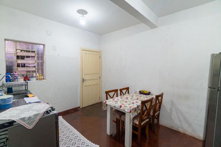 Casa à venda com 200m², 2 quartos e 1 vagaCozinha