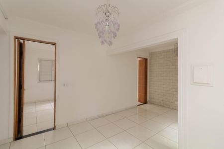 Apartamento à venda com 56m², 2 quartos e 1 vaga Apartamento à venda com 56m², 2 quartos e 1 vagaSala de Jantar