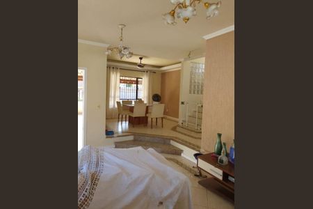 Casa à venda com 3 quartos, 226m² em Santo Antônio, Niterói