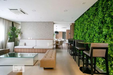 Apartamento à venda com 42m², 2 quartos e sem vagaÁrea comum