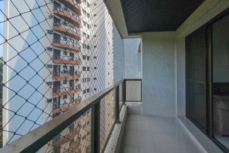 Apartamento para alugar com 95m², 2 quartos e 1 vaga Apartamento para alugar com 95m², 2 quartos e 1 vagaVaranda