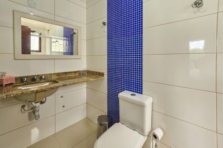 Apartamento para alugar com 95m², 2 quartos e 1 vaga Apartamento para alugar com 95m², 2 quartos e 1 vagaBanheiro da Suíte