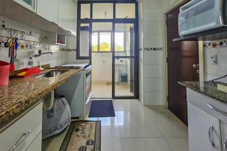 Apartamento para alugar com 95m², 2 quartos e 1 vaga Apartamento para alugar com 95m², 2 quartos e 1 vagaCozinha