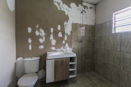 Casa para alugar com 120m², 4 quartos e 1 vaga Casa para alugar com 120m², 4 quartos e 1 vagaBanheiro da Suíte