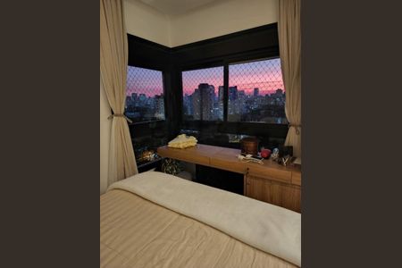Apartamento à venda com 3 quartos, 105m² em Vila Olímpia, São Paulo