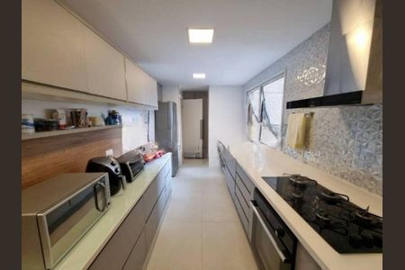 Apartamento à venda com 167m², 2 quartos e 3 vagas