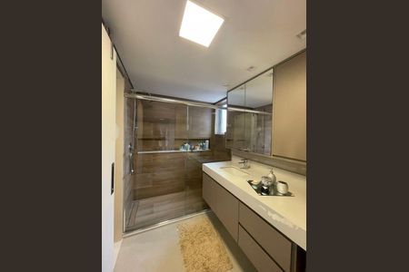 Apartamento à venda com 167m², 2 quartos e 3 vagas