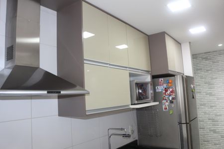 Apartamento à venda com 65m², 3 quartos e 2 vagasCozinha