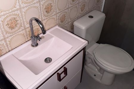 Casa para alugar com 70m², 2 quartos e sem vagaBanheiro Social