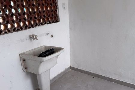 Casa para alugar com 70m², 1 quarto e sem vagaÁrea de Serviço