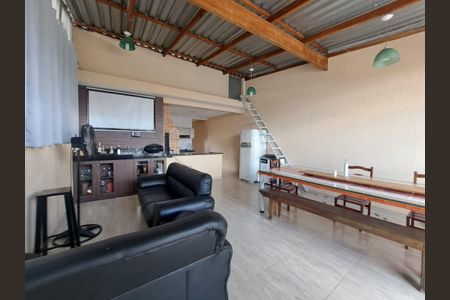 Casa à venda com 270m², 3 quartos e 6 vagas Casa à venda com 270m², 3 quartos e 6 vagasÁrea gourmet