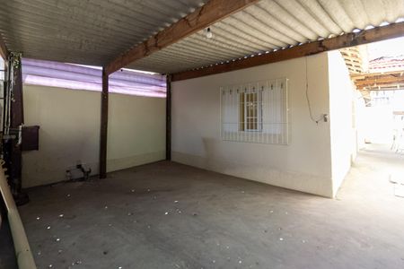 Casa para alugar com 60m², 1 quarto e 1 vaga Casa para alugar com 60m², 1 quarto e 1 vagaGaragem