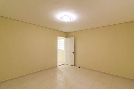 Quarto de casa para alugar com 1 quarto, 60m² em Jardim Santo Antoninho, São Paulo