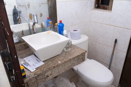 Banheiro da Suíte de casa para alugar com 3 quartos, 125m² em São Cristóvão, Salvador