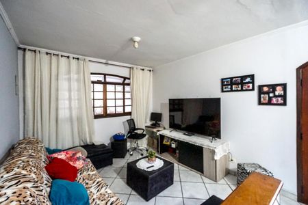 Casa à venda com 280m², 5 quartos e 2 vagasSala
