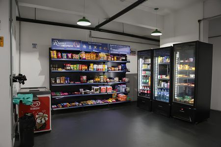 Apartamento para alugar com 62m², 2 quartos e 1 vaga Apartamento para alugar com 62m², 2 quartos e 1 vagaMini Mercado