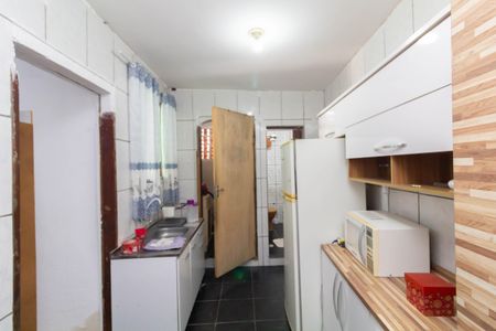 Casa à venda com 1m², 4 quartos e 1 vaga Casa à venda com 1m², 4 quartos e 1 vagaCozinha - Casa 2