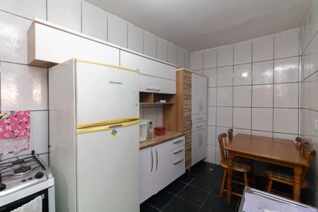 Casa à venda com 1m², 4 quartos e 1 vaga Casa à venda com 1m², 4 quartos e 1 vagaCozinha - Casa 2