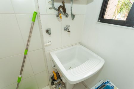 Apartamento para alugar com 68m², 3 quartos e 1 vagaÁrea de Serviço